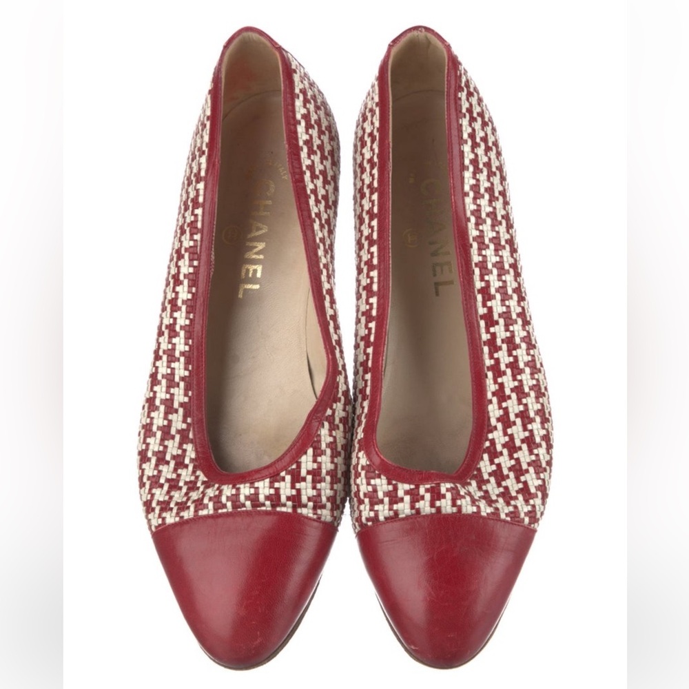 CHANEL woven houndstooth Red and white ballerina ballet Flats